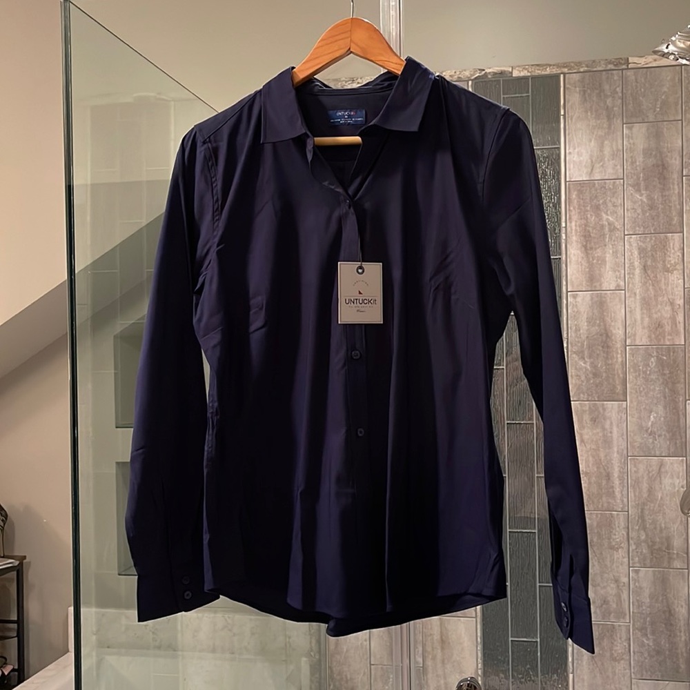 UNTUCKit NWT navy button down | 10